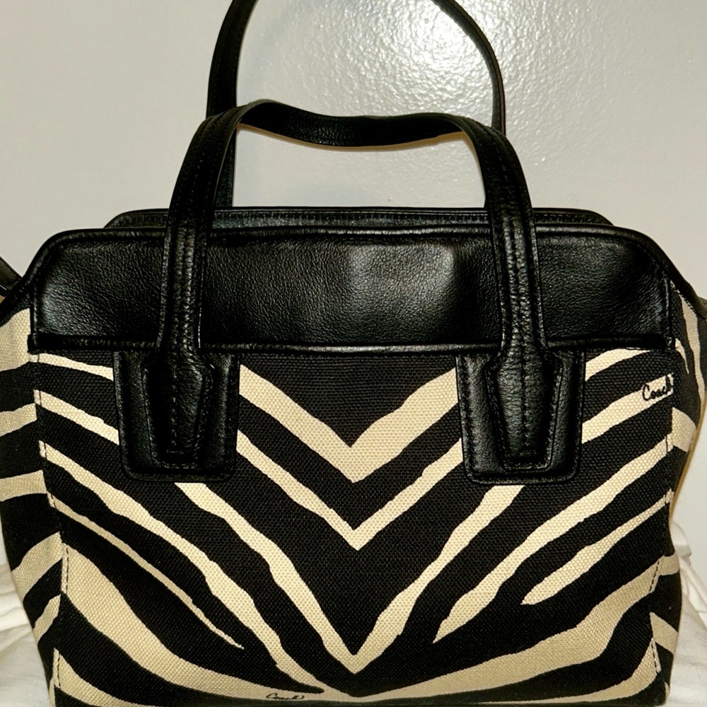 🦓 Coach Taylor Zebra Bette Mini Tote Crossbody Purse - Picture 3 of 6